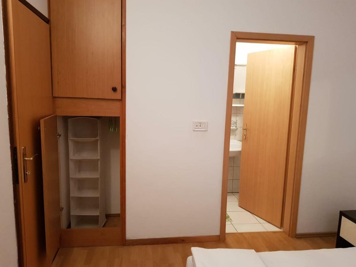 Apartments Josica Сен Екстериор снимка