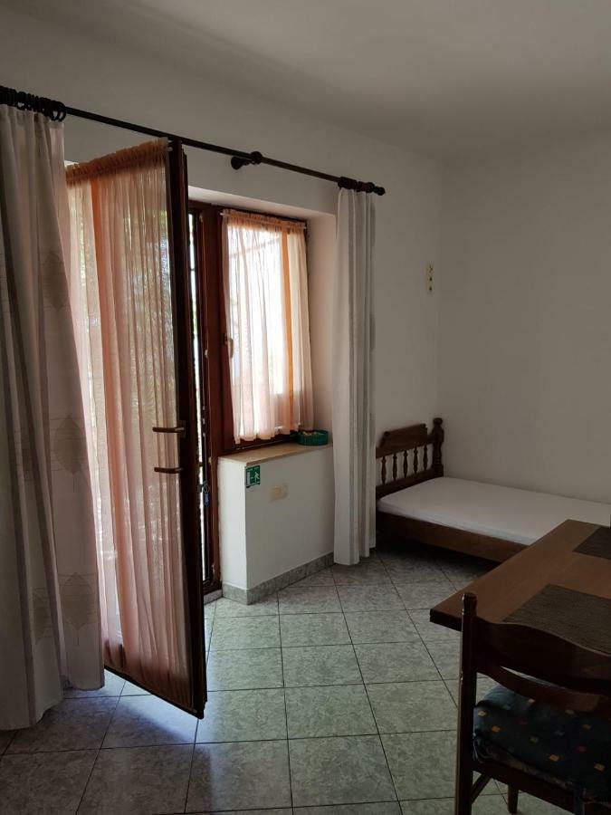 Apartments Josica Сен Екстериор снимка